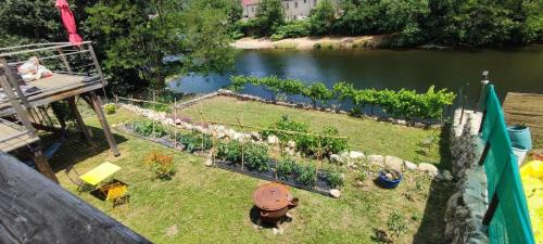 Le Bas Pranles House | Gîte Lydmalida cocon Ardéchois