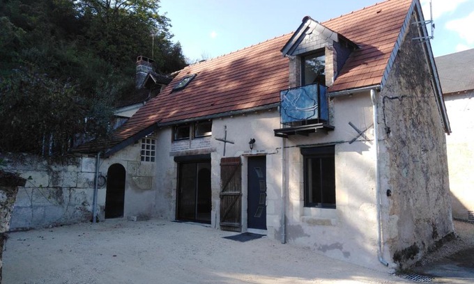 Les Roches-l'Eveque House | Gîte mon p'ti bout