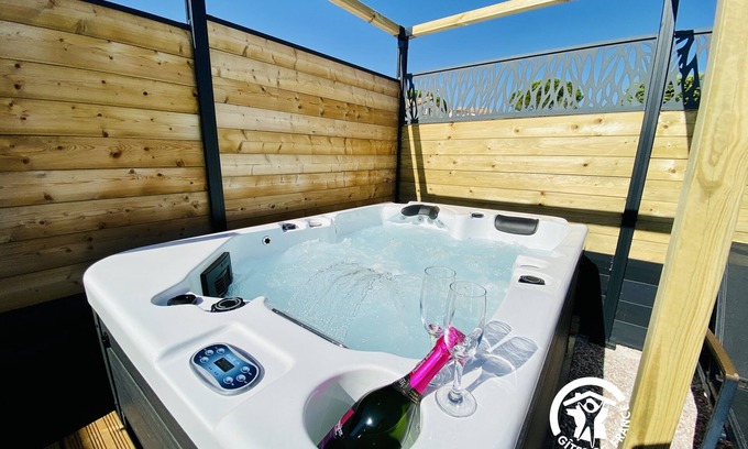 Villemoustaussou House | Gîte & SPA Le Villemachois 4 - Neuf - Tout Confort et Tout Compris !