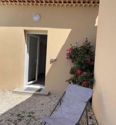 Violes House | Gîtes Violettes et Amandier