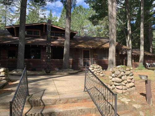 St Germain House | Gabe's Lost Resort Arbor Vitae Unit # 31