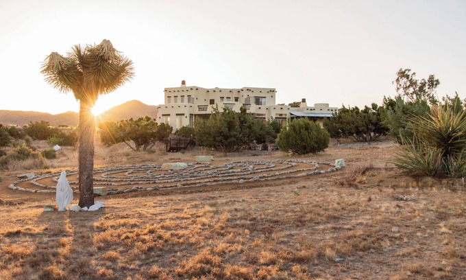 Yucca Valley Villa | GAIA VILLA JOSHUA TREE RETREAT