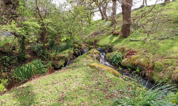 Dolbenmaen Cottage | Garden Cottage