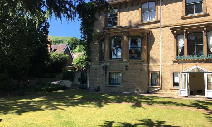 Malvern Apartment | Garden View in Beautiul and peacefull Malverns