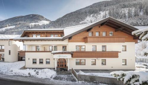 Cadipietra Apartment | Garni Appartement Alpenresidence