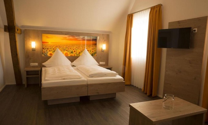 Colmberg Hotel | Gasthaus Schwarzer Adler