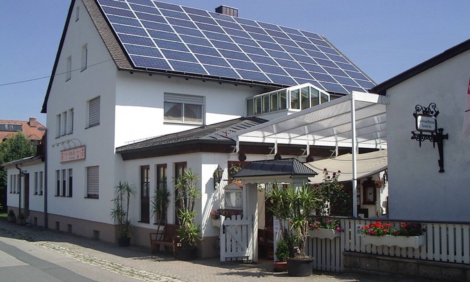Obernzenn House | Gasthof-Pension Grüne Au