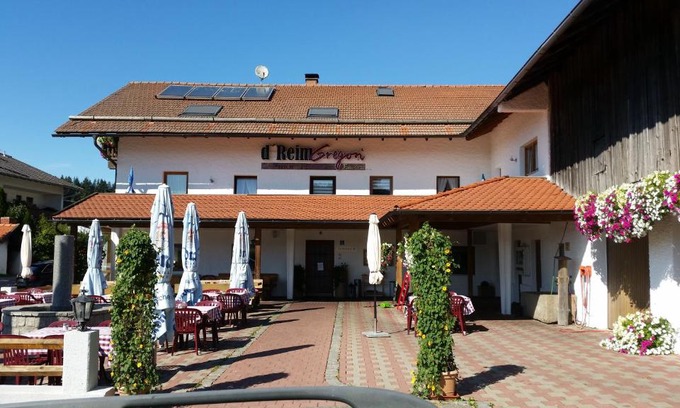 Bad Koetzting House | Gasthof Pension Gregori