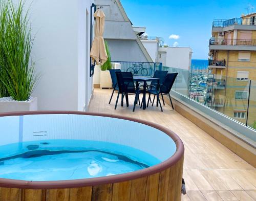 Nettuno Apartment | GEA SEAVIEW APARTMENT - Bright Top-Floor Gem in central Nettuno, Steps from the Station