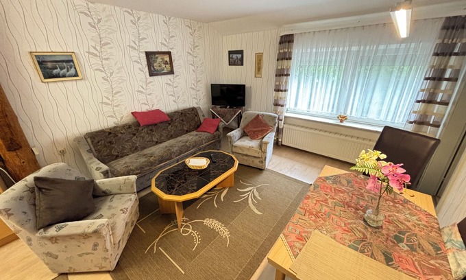 Emden Apartment | Gemütliche 2-raum-wohnung, 2 Pers., Emden am Deich, Parkplatz, Grillplatz, Wlan