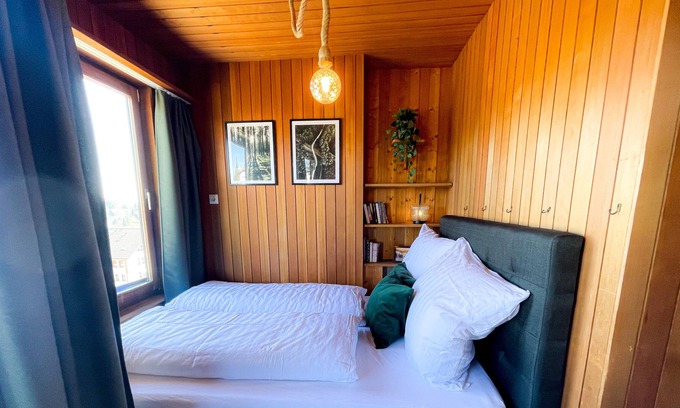 Hoechenschwand Apartment | Gemütliche Ferienwohnung mit Pool & Sauna
