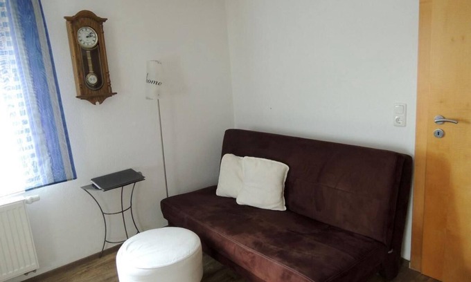 Zwolfhauser Apartment | Gemütliche Ferienwohnung im EG mit Garten