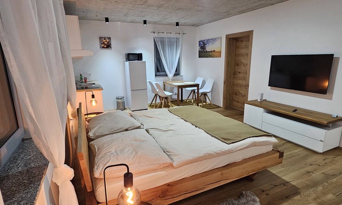 Mattighofen Apartment | Gemütliches Gästezimmer in Mattighofen- Ruhig - Angenehm - Entspannung