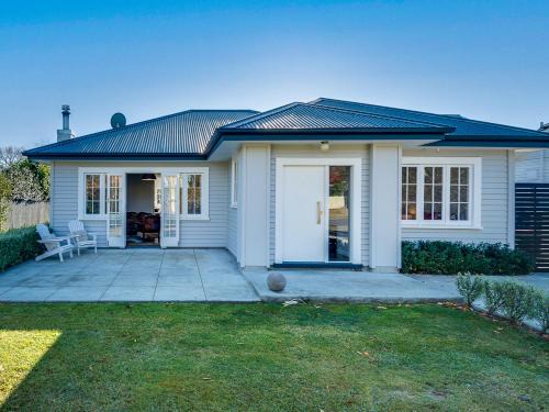 Havelock North House | Gem on Gillean - Havelock North Holiday Home