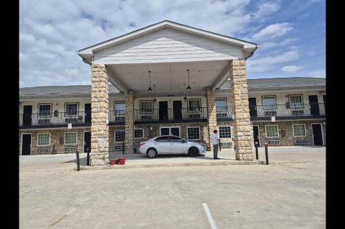 Chickamauga Hotel | General Bragg Inn & Suites Chickamauga