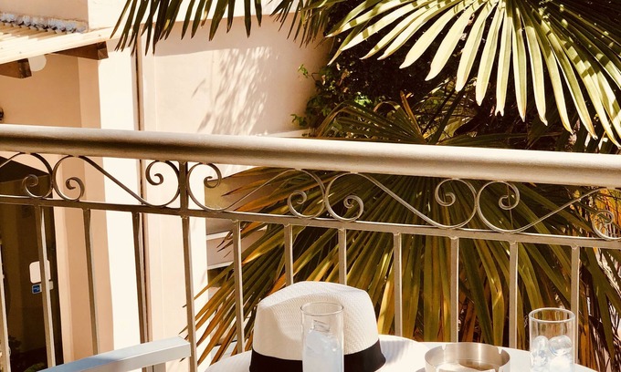 Nidri Hotel | George
