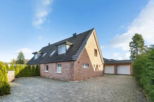 Halstenbek House | Gesamte Wohnung mit Parkplatz