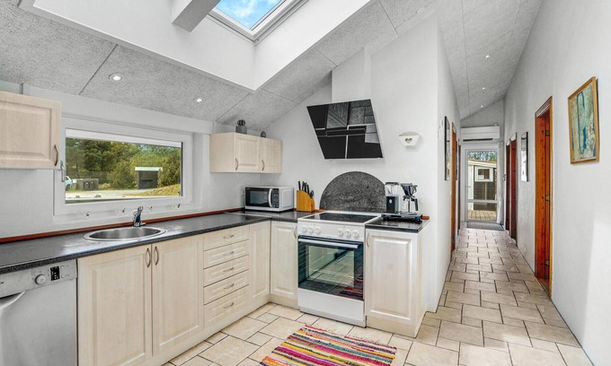 Rindby Strand House | Gigantic holiday home with swimming pool and large garden on the island of Fanø.