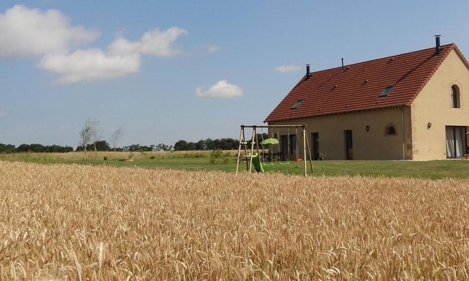 Chapeau Cottage | Gite Chapeau, 2 bedrooms, 4 persons