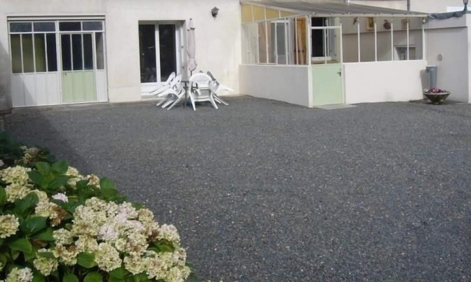 Courcy-aux-Loges Cottage | Gite Courcy-aux-Loges, 2 bedrooms, 5 persons