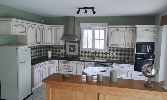 Balanzac House | Gite de Charme à la Campagne Avec Piscine