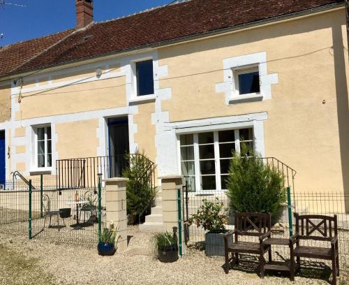 Sainte-Colombe-sur-Loing House | Gite de Pete
