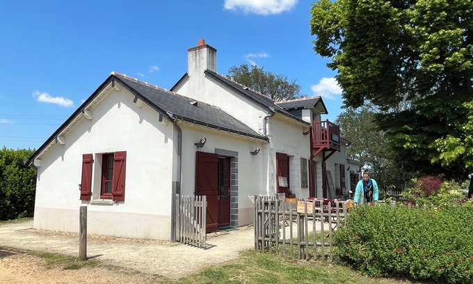 Nort-sur-Erdre House | Gîte Ecluse de la Tindière on the banks of the Nantes-Brest canal. Rest and calm