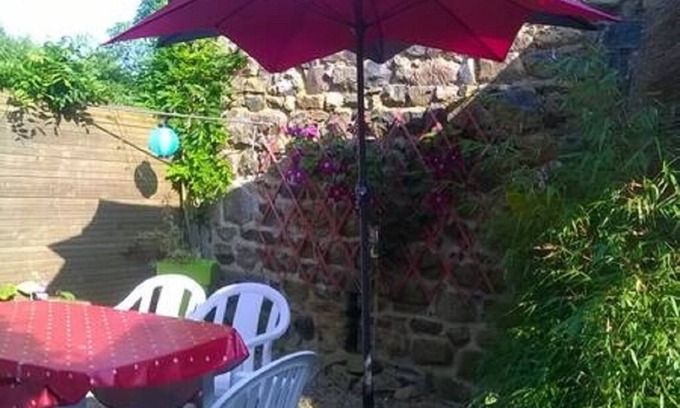Graces House | Gite la Glycine 30 mins from the Sea