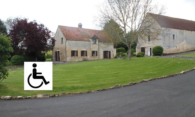 Fresne-la-Mere House | Gîte Larose sleeps 4 (accessible) just a stone's throw from Suisse Normande!