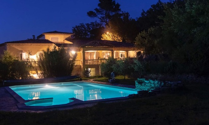 Saint-Julien Apartment | Gite of 50 m2 on the ground floor of villa