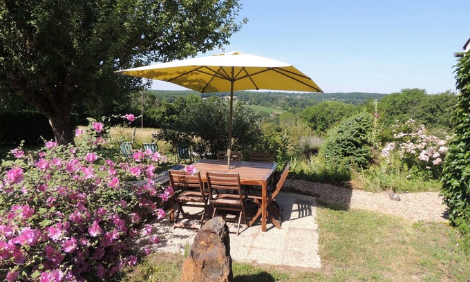 Mezilles House | Gite Situé Dans un Hameau Calme au Coeur de la Puisaye