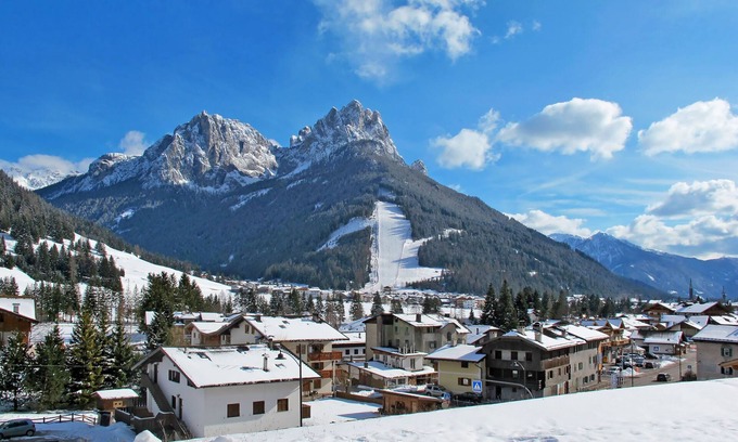 Pera Apartment | Giuditta by Interhome