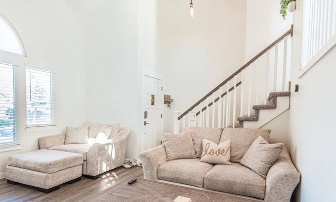 West Jordan House | Glamorous 4 BR Home Perfect for Big Group & Family