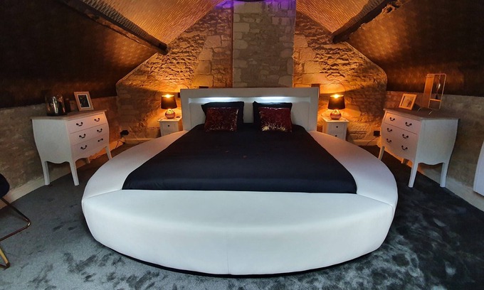 Argences House | Glamorous gîte with private SPA near Caen and Cabourg