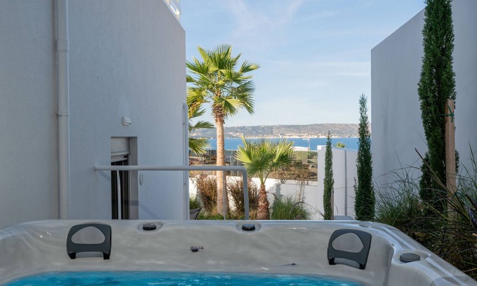 Kalyves Apartment | Glaucus, AmphiMatrion Luxury Apt with hot tub & common pool, 750m to the beach