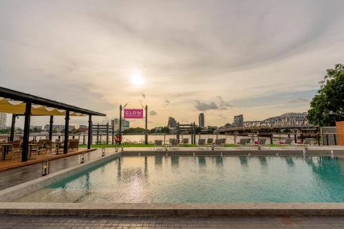 Wachira Phayaban Hotel | GLOW Bangkok Riverside