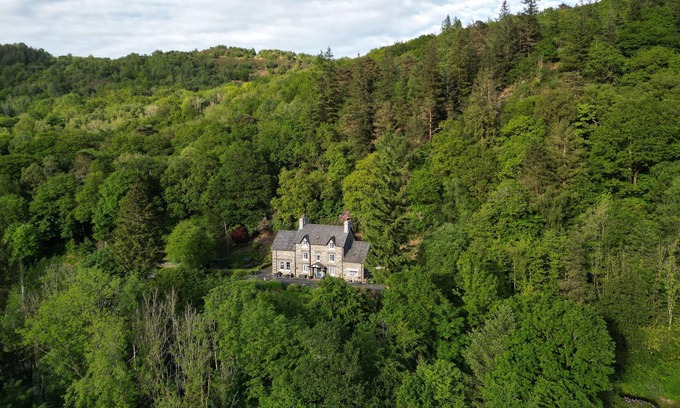 Betws-Y-Coed House | Glyntwrog House