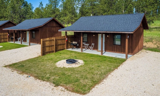 Custer Cabin | Gold Valley Camp Cabin 5 | 1 Bed, 1 Bath