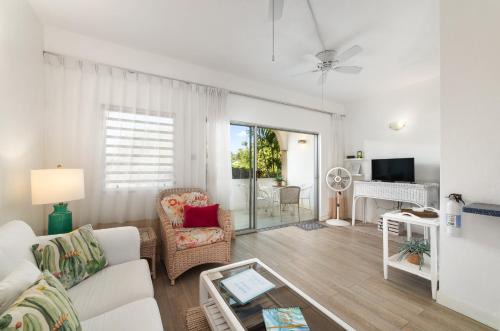Sunset Crest Apartment | Golden View No 107