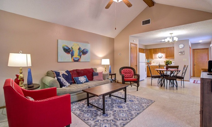 Palm Valley House | Golf, Quiet, king and Queen Suite, Winter Texans, Seasonal, Monthly Rentals