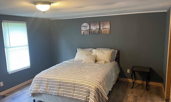 Rush House | GOLIATH RENTALS. 3-bedroom house in Rush KY. 0.1 miles from trailhead