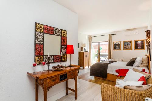 Cascais Apartment | Gomes Freire Studio with Balcony