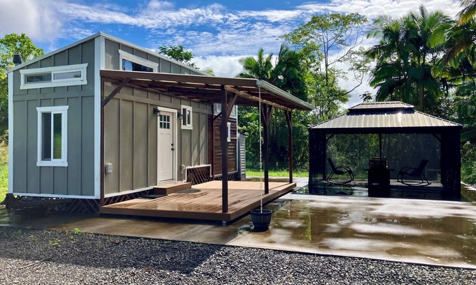 Hilo Cabin | Gorgeous Eco Tiny Home on Organic Farm Within 5 Minutes of Downtown Hilo.