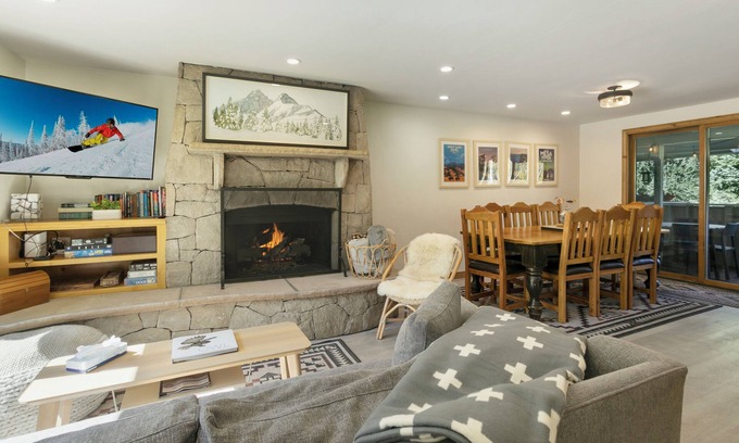 Eagle-Vail Condo | Gorgeous Golf Course Townhome, Private Hot Tub, Minutes to Vail/Beaver Creek