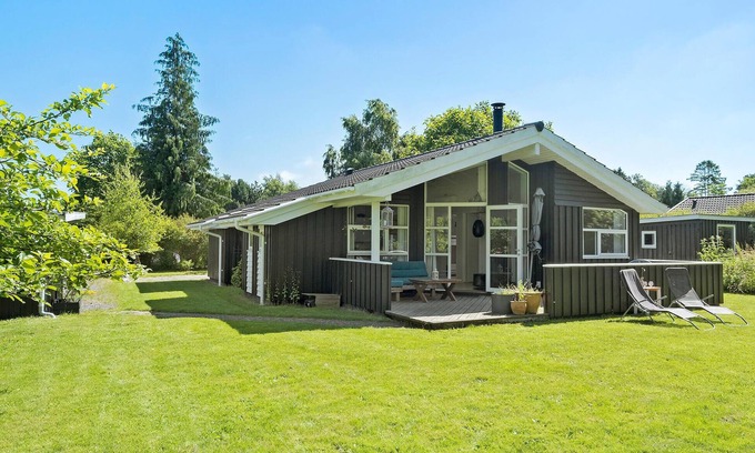 Ordrup House | Gorgeous home in Fårevejle with WiFi