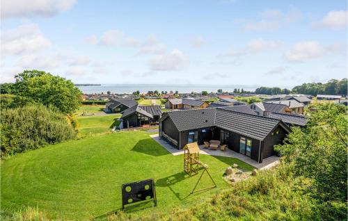 Sjølund House | Gorgeous Home In Sjølund With Kitchen