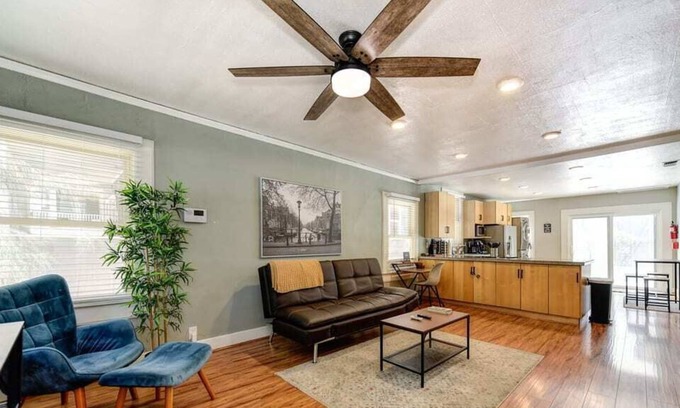 Midtown Sacramento House | Gorgeous Midtown Get Away With Great Location