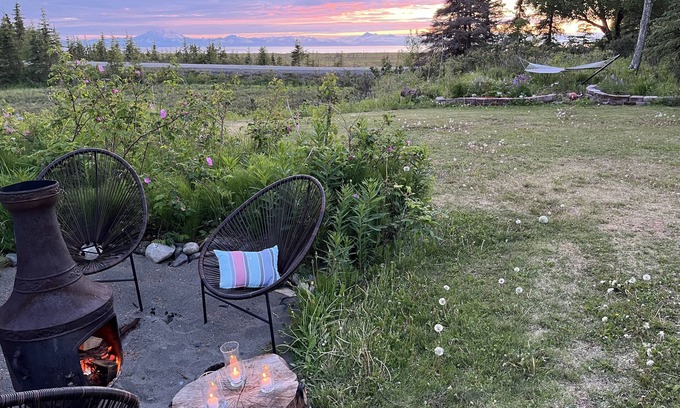 Kenai House | Gorgeous Modern Alaskan Home with Ocean/Mt View 10 minute walk to sandy beach