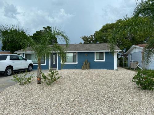 Sea Ranch On The Gulf House | Gorgeous Seaside Seashell Cottage!