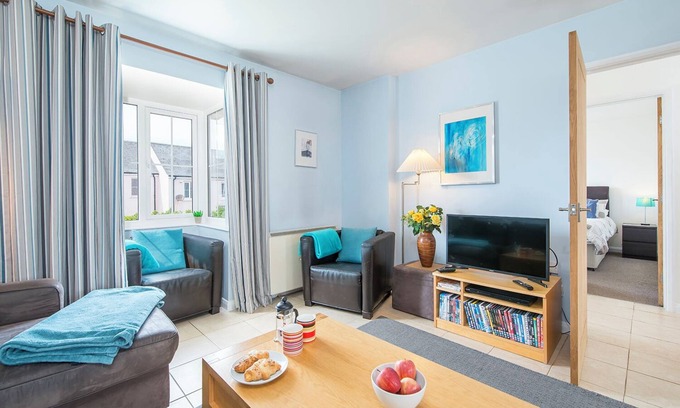 Little Haven Cottage | Gorse Cottage, Holiday Cottage Broad Haven, Sleeps 4, 2 bedrooms, bathrooms